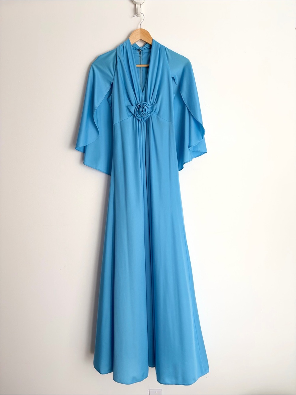 Vintage 70s House of Nu-Mode Blue Cape Sleeve Rose Maxi Dress 11/12
